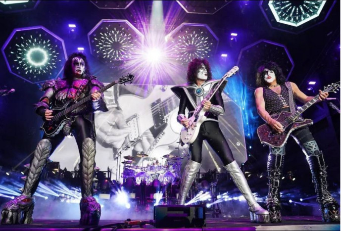 Kiss Rayakan 45 Tahun Album Destroyer