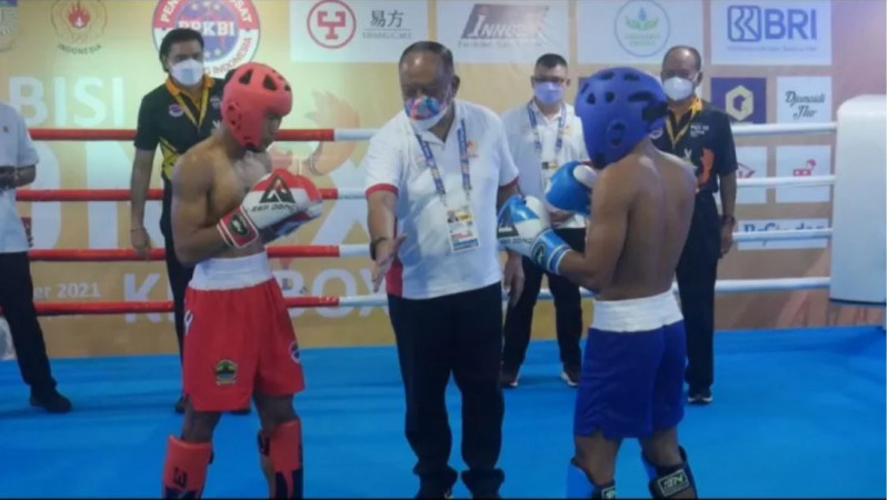 Ketua Umum KONI Pusat Buka Laga Eskebisi Kickboxing di PON XX Papua