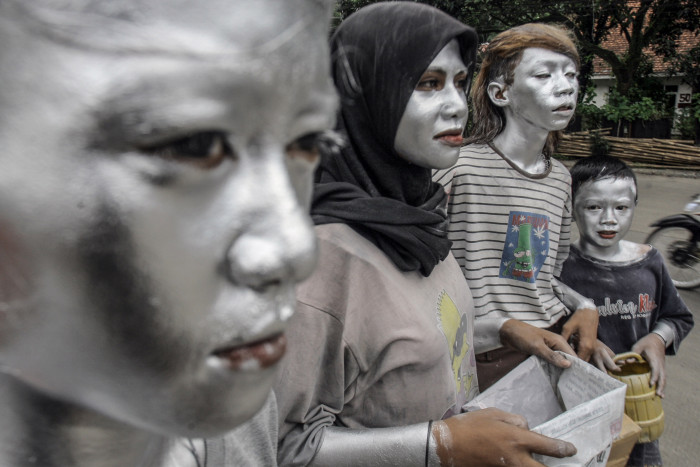 Kembali ke Jalanan, Manusia Silver Bakal Dimasukkan ke Panti Sosial