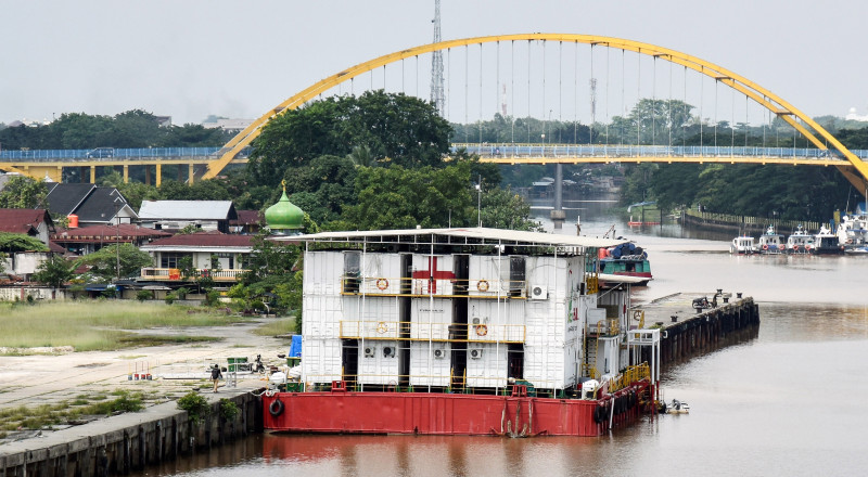 Rumah Sakit Apung Beroperasi di Kotabaru Kalsel