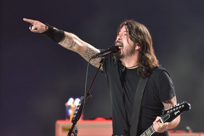 Dave Grohl Ungkap Ayahnya tidak Setuju Dirinya Jadi Rocker