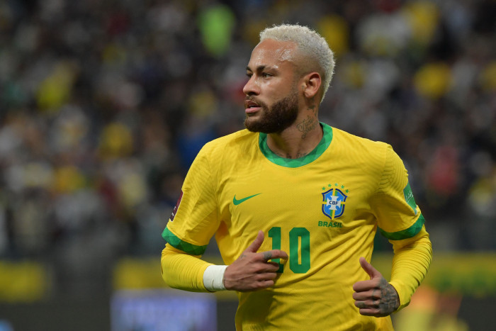 Cedera Paha, Neymar Dipastikan Absen Bela Brasil Kontra Argentina