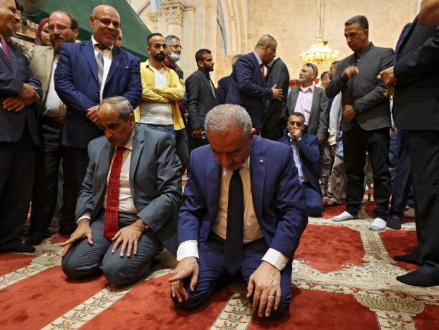 Hamas Peringatkan Dampak Presiden Israel Nyalakan Lilin di Masjid Ibrahimi