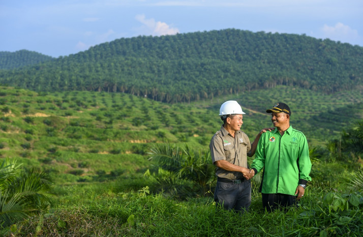 Studi Kasus Komitmen dan Investasi Asian Agri, Tingkatkan Kesejahteraan Petani