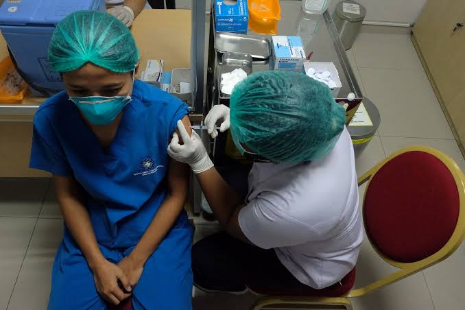 Sebanyak 90,80 Persen Nakes Sudah Terima Vaksin Booster