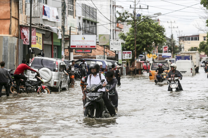 Pemkot Palembang Siagakan Satgas Banjir