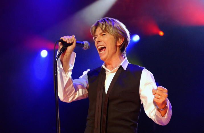 Pewaris David Bowie Jual Hak Atas Lagu-Lagunya kepada Warner