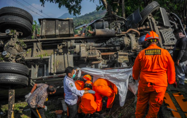 Waduh! 90 Persen Kecelakaan Bus dan Truk Terjadi di Jalan Menurun