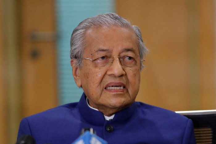 Pulang dari IJN, Mahathir Istirahat di Rumah