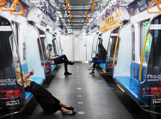 Mulai Senin (14/3), MRT Berlakukan Kapasitas Penumpang 100 Persen