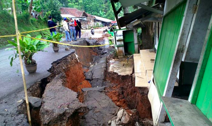 Rumah Rusak akibat Pergerakan Tanah di Kabupaten Sukabumi Bertambah