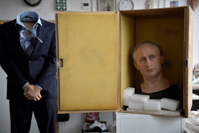 Patung Lilin Putin di Museum Grevin Dipindahkan ke Gudang