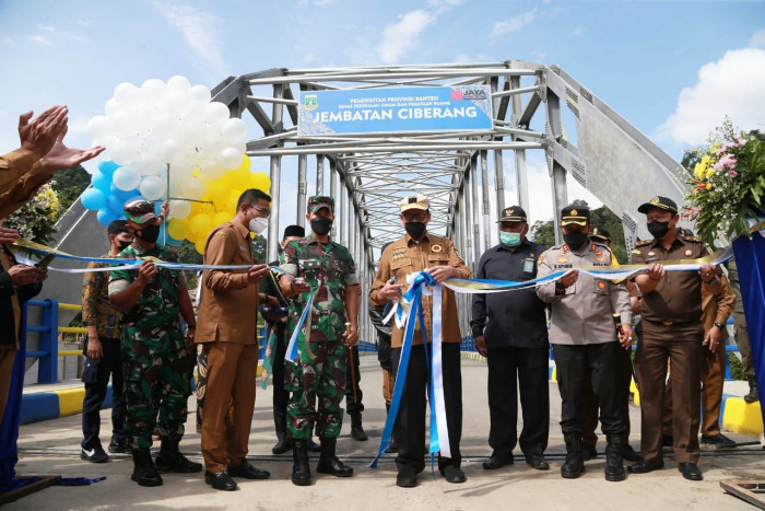 Gubernur WH : Pembangunan Jembatan Ciberang Bentuk Kehadiran Pemerintah 