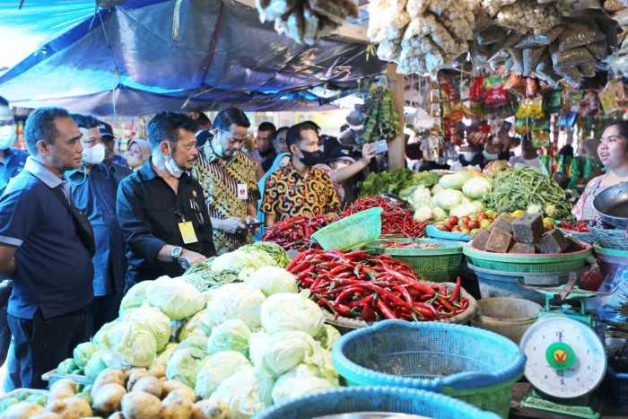 Mentan SYL Gelar Inspeksi Mendadak ke Pasar di Kota Makassar