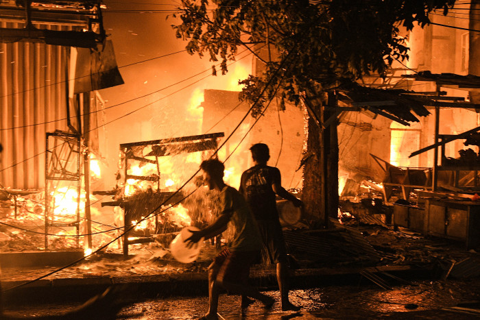 Pedagang Korban Kebakaran Pasar Gembrong Dapat Kios Sementara dan Bantuan Modal