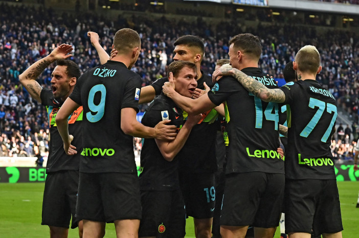 Kalahkan Verona, Inter Pangkas Jarak dari Puncak Klasemen Serie A