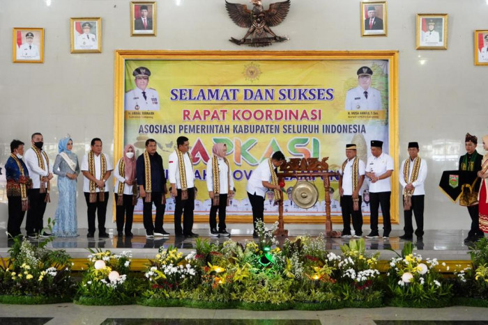 Cegah PMK di Lampung, Apkasi Usulkan Stop Pasokan Sapi dari Luar Daerah