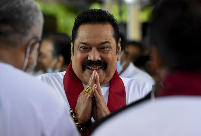 PM Mahinda Rajapaksa dan Keluarganya Dilarang ke Luar Negeri