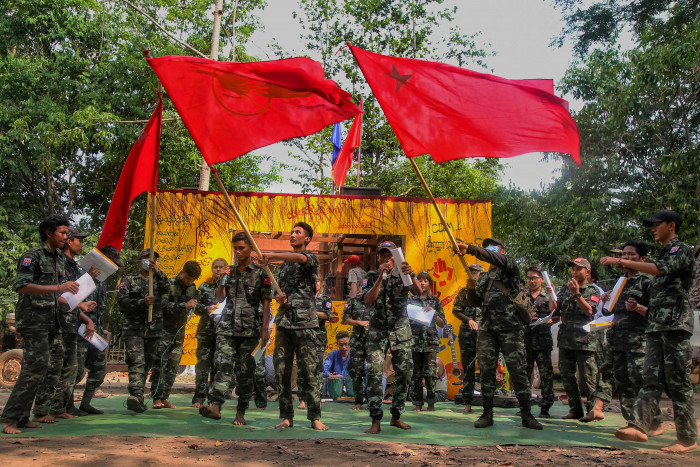 Pemerintah Bayangan Myanmar Desak Barat Bantu Senjata untuk Lawan Junta