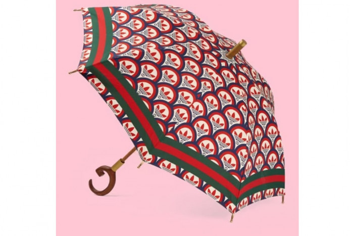 Gucci dan Adidas Bikin Payung Mewah Tidak Tahan Hujan