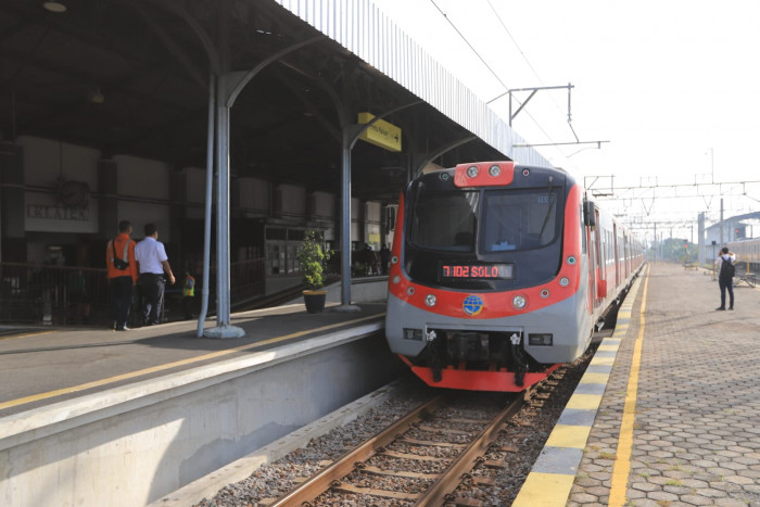 Elektrifikasi Jalur KA Solo Balapan-Palur Beroperasi Juli 2022