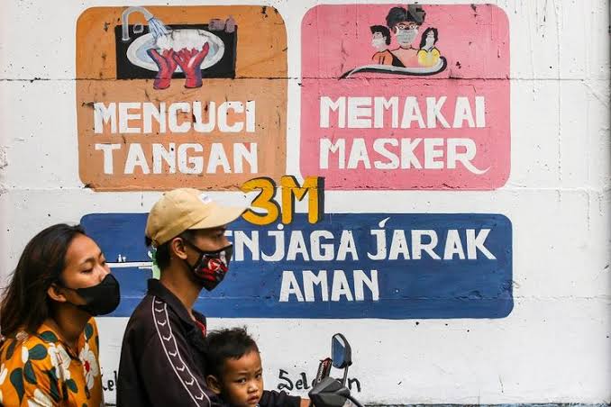 Luhut: Waspada, Positivity Rate Covid-19 di Indonesia Kembali Naik