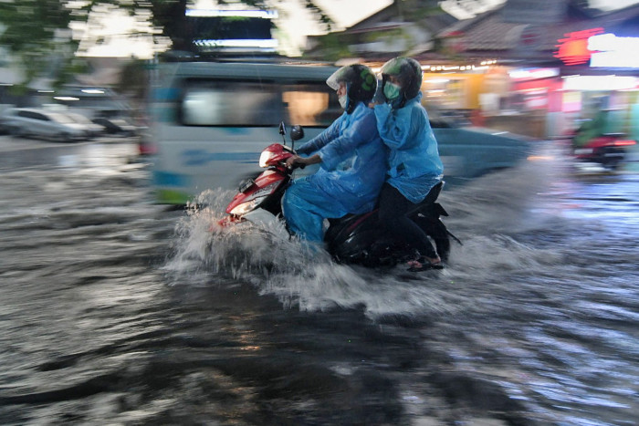 Sistem Pengendalian Banjir Jakarta Juara di Swiss