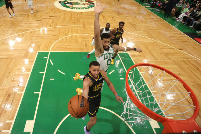 Curi Kemenangan Tandang, Golden State Warriors Imbangi Boston Celtics