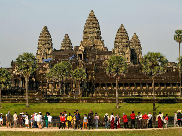 Tiket Borobudur Lima Kali Lebih Mahal dari Angkor Wat