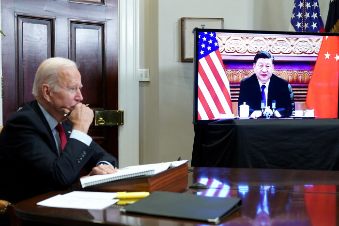 Biden akan Berbicara dengan Xi Jinping untuk Atasi Inflasi di AS
