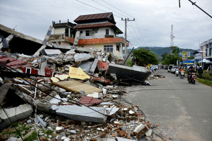 Gempa Sulbar: 17 Luka 7 Ribu Warga Mengungsi