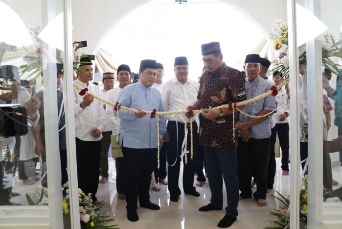 Resmikan Masjid At-Thohir Lampung, Erick Kenang Kegigihan Sang Ayah