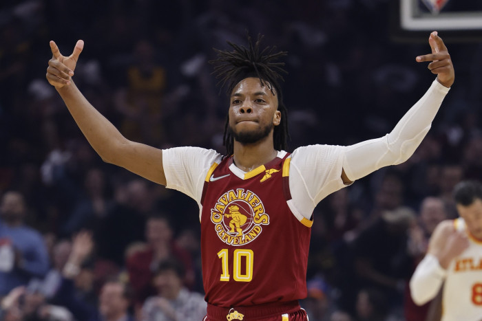 Cavaliers Hadiahi Garland Kontrak Super Maksimum