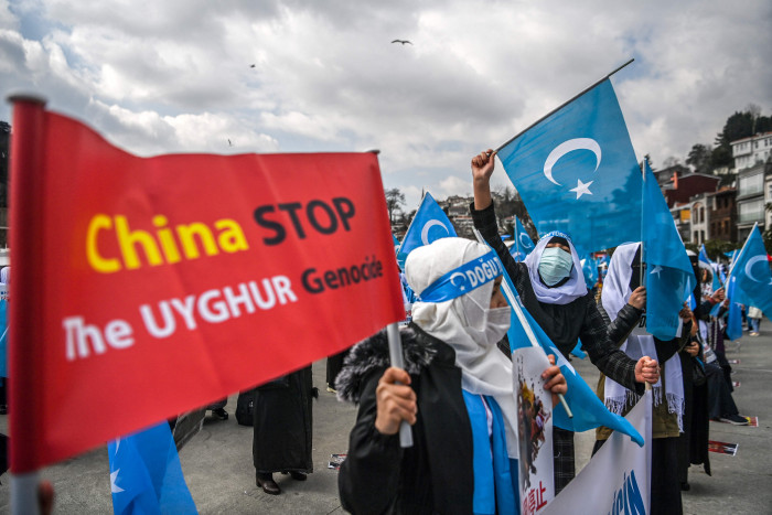 File Polisi Xinjiang Resahkan Etnis Uighur 