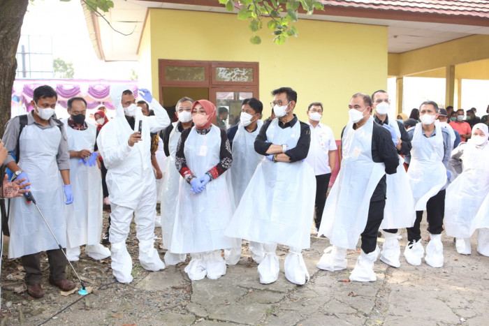 Wujudkan Jateng Zero PMK, Mentan SYL Tinjau Vaksinasi di Grobogan