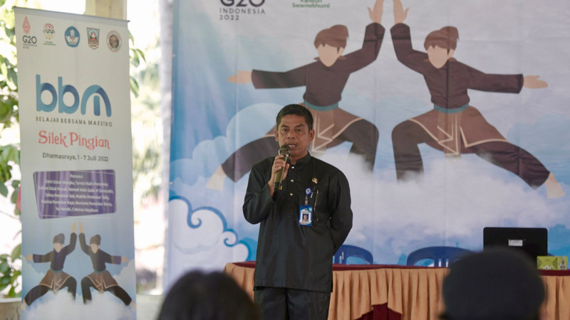 Seniman Silat Dharmasraya Berbagi Ilmu ke Pemuda di Program Belajar Bersama Maestro 2022