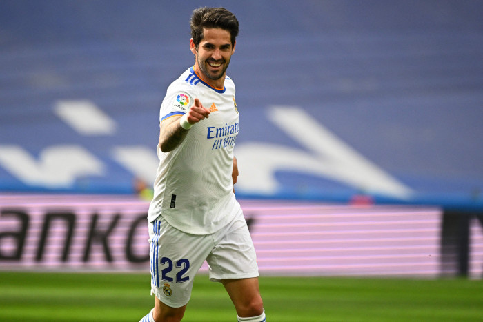 Isco Resmi Berseragam Sevilla 