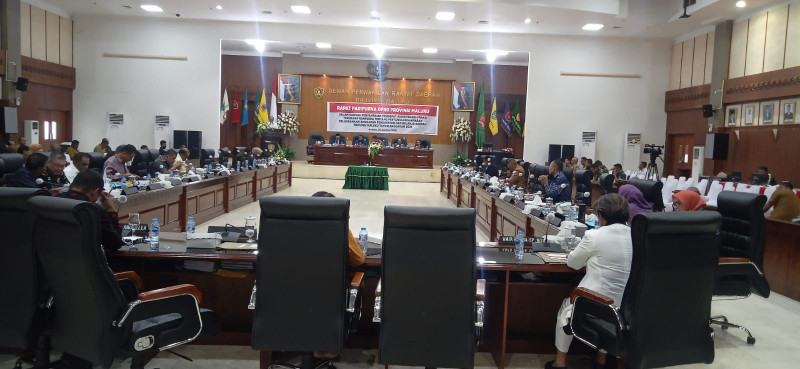 8 Fraksi DPRD Maluku Setujui Ranperda Pertanggungjawaban Pelaksanaan APBD Tahun 2021