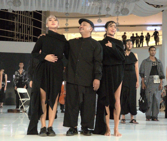 Oppo Bazaar Fashion Festival Gandeng Tiga Desainer Kebanggaan Indonesia