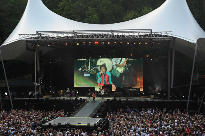 Kenang Charlie Watts, Rolling Stones Akhiri Tur Sixty di Berlin