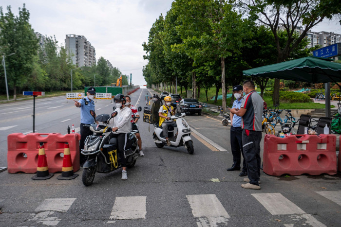 Kasus Covid-19 Kembali Meningkat, Chengdu Berlakukan Lockdown