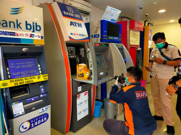 Satpam BJB Tasikmalaya Dibantu Warga Tangkap Dua Pelaku Pembobol ATM