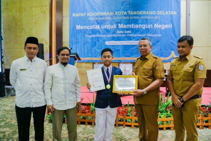 Siswa MTSN 1 Tangsel Raih Medali Emas Kompetisi Robotik Tingkat Internasional