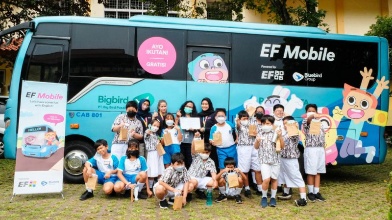 EF Kids and Teens Tawarkan Pengalaman Kelas Bahasa Inggris Unik dalam Bus