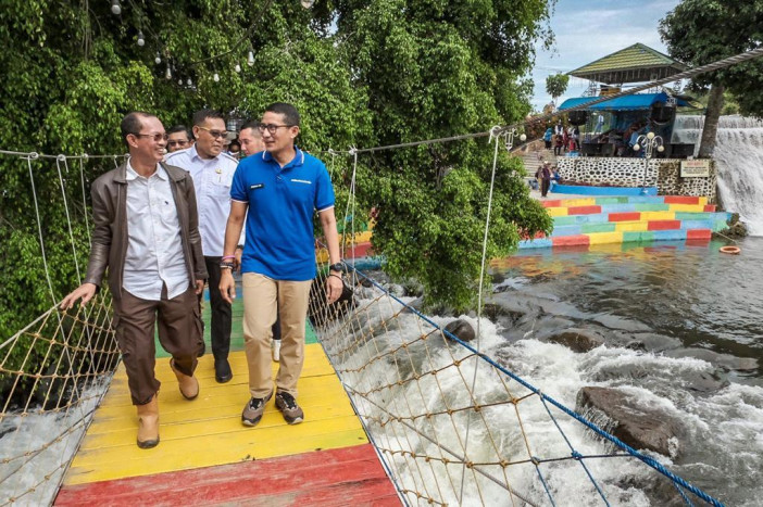 Sandiaga Uno Dorong Argowisata Tanjung Sakti Jadi Desa Wisata