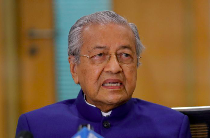 Mahathir Keluar RS setelah Perawatan Covid-19