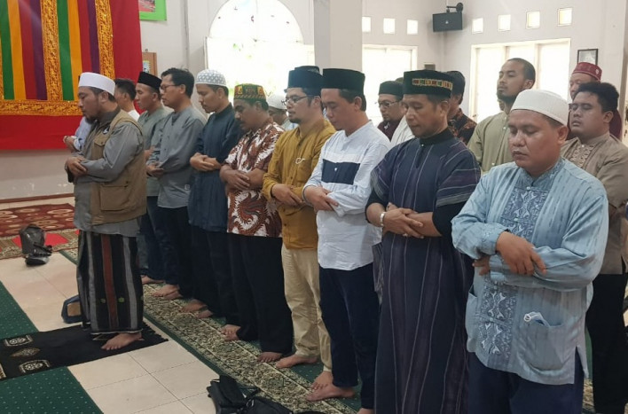 Alumni Gontor Angkatan 96 Gelar Salat Gaib Untuk Albar Mahdi 