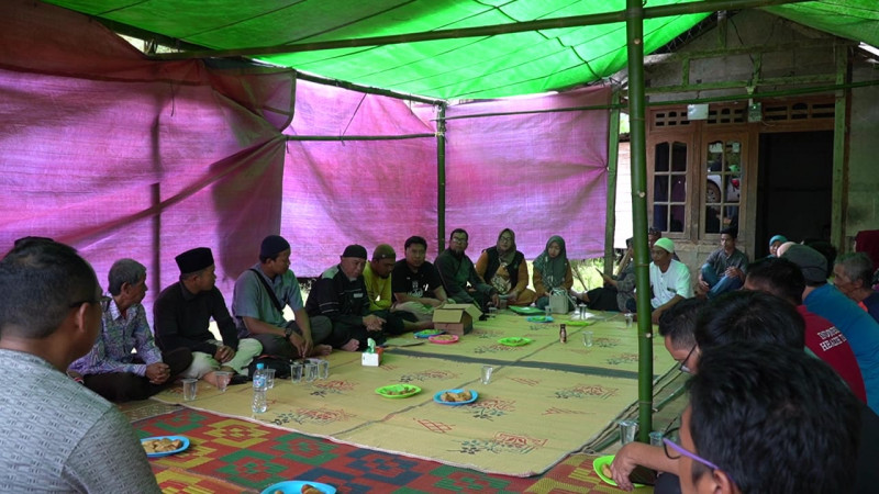 BWA Beri Bantuan Kebutuhan Ibadah Muslim di Pedalaman Sintang, Kalbar