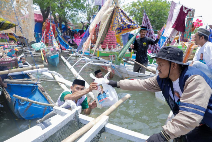 Komunitas Nelayan Pesisir Kabupaten Takalar Meriahkan Maudu’ Lompoa 