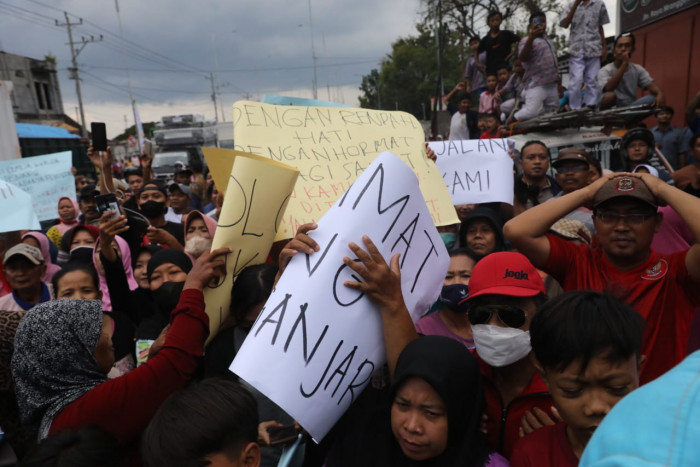 Warga Flyover Ganefo Demo Akses Jalan Ditutup KAI, Ganjar Turun Tangan